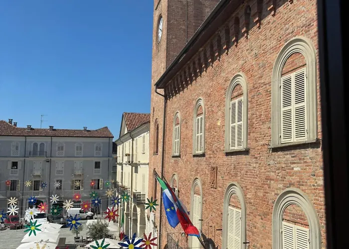 Casa Piazza Del Campanon * Nizza Monferrato