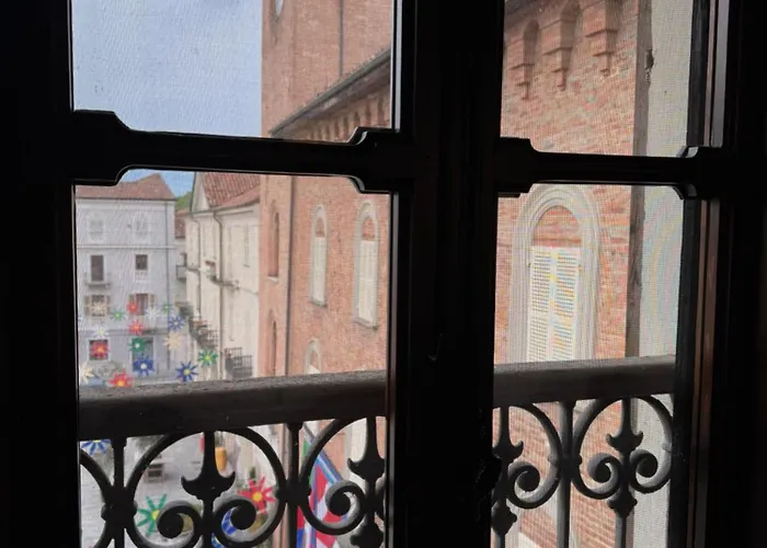 Casa Piazza Del Campanon * Nizza Monferrato